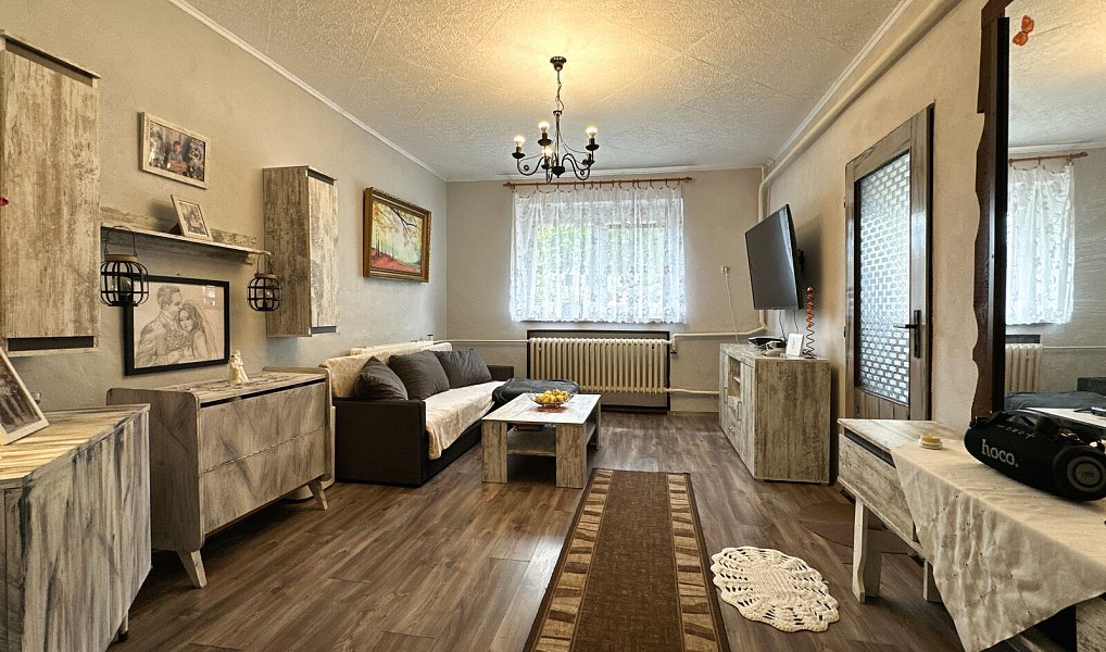 Prodej domu 203 m² s pozemkem 1 428 m², Tisová – náhled fotky 11