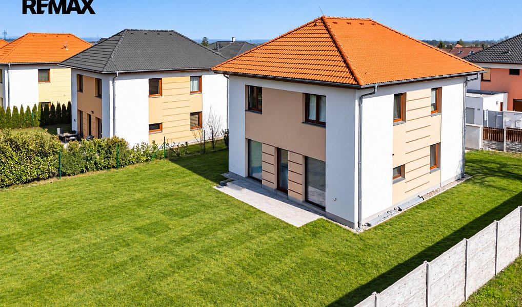 Prodej domu 180 m² s pozemkem 679 m², Veleň – náhled fotky 25
