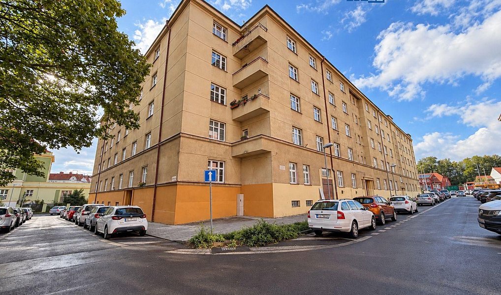 Prodej bytu 3+1 101 m², Teplice – náhled fotky 2