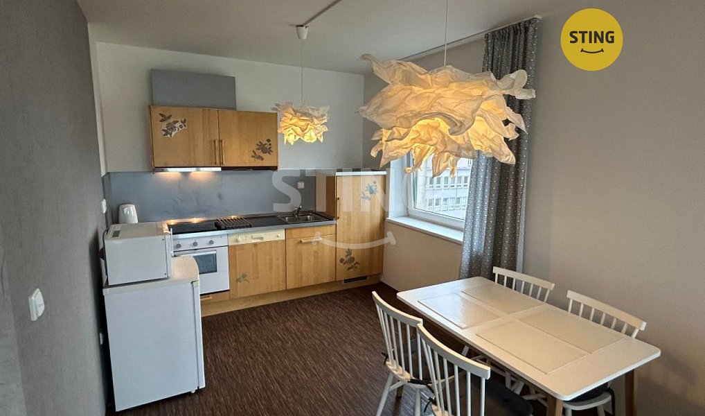 Pronájem bytu 2+kk 89 m², třída Míru, Pardubice – Zelené Předměstí