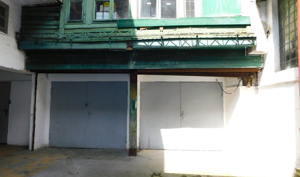 Prodej domu 1 700 m² s pozemkem 990 m², Znojmo – náhled fotky 11