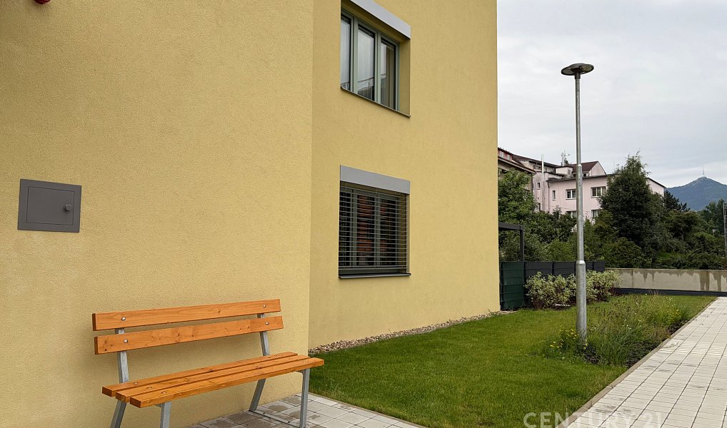 Pronájem bytu 2+kk 57 m², Liberec – náhled fotky 11