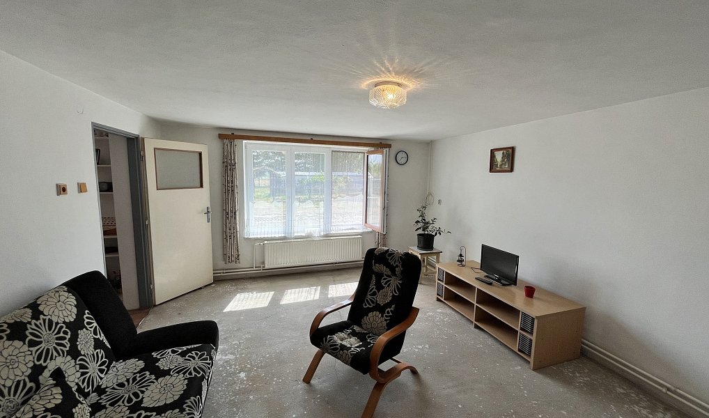 Prodej domu 193 m² s pozemkem 1 436 m², Cizkrajov – náhled fotky 28