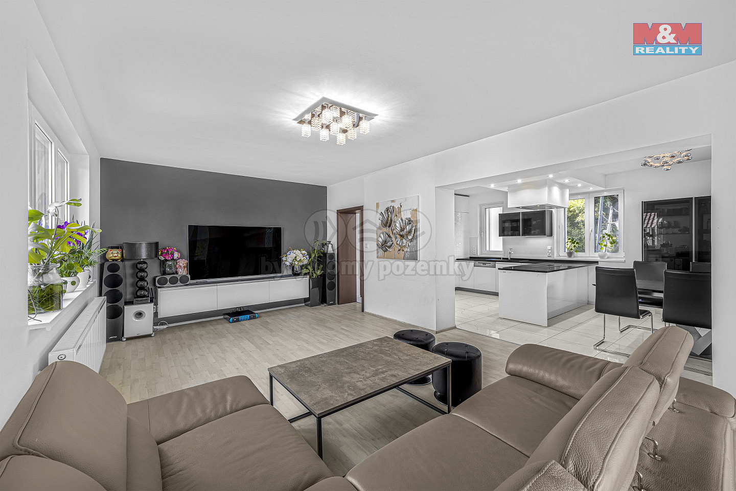 Prodej domu 206 m² s pozemkem 501 m² – fotografie 2