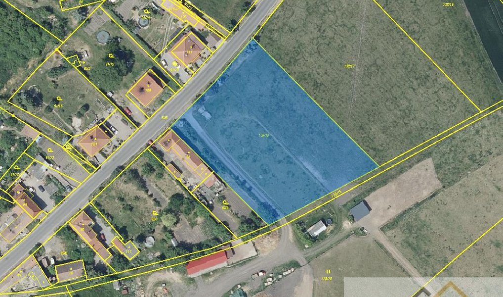 Prodej pole 4 731 m², Děčany – fotka 1 z 3