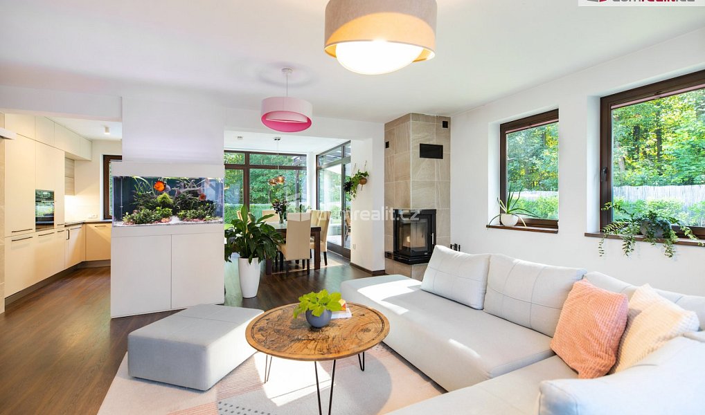 Prodej domu 249 m² s pozemkem 1 050 m², Praha – náhled fotky 7