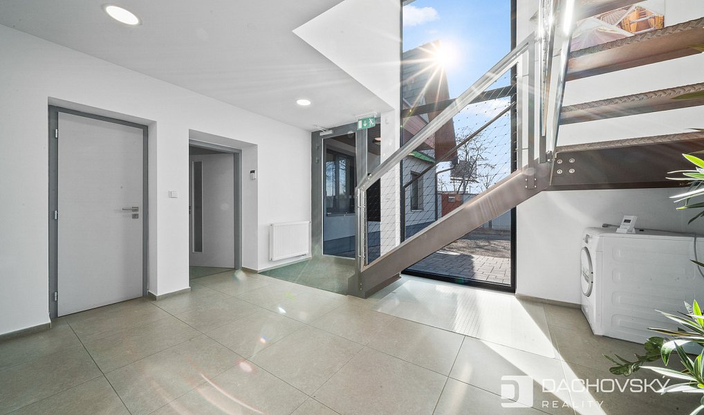 Prodej kanceláře 374 m², Pardubice – náhled fotky 47