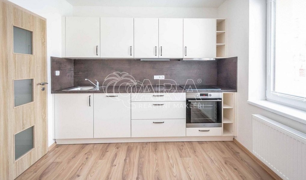 Pronájem bytu 2+1 46 m², Neratovice – náhled fotky 2