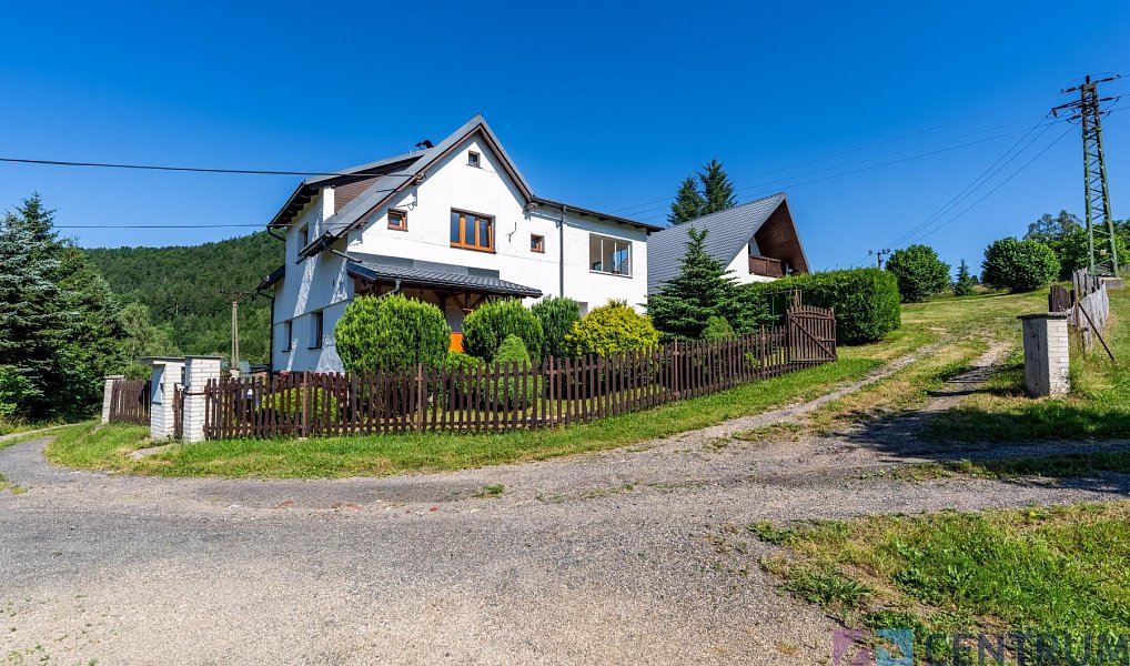 Prodej domu 244 m² s pozemkem 2 438 m², Tanvald – náhled fotky 3