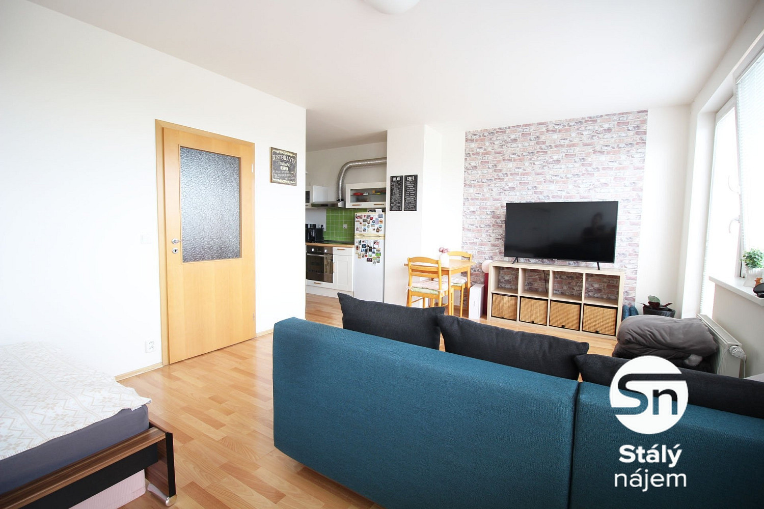 Pronájem bytu 1+kk 38 m² – pohled 2