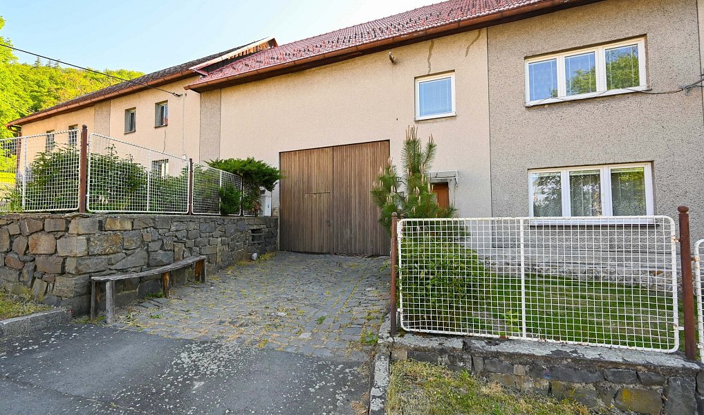Prodej domu 200 m² s pozemkem 3 182 m², Lipník nad Bečvou – náhled fotky 27