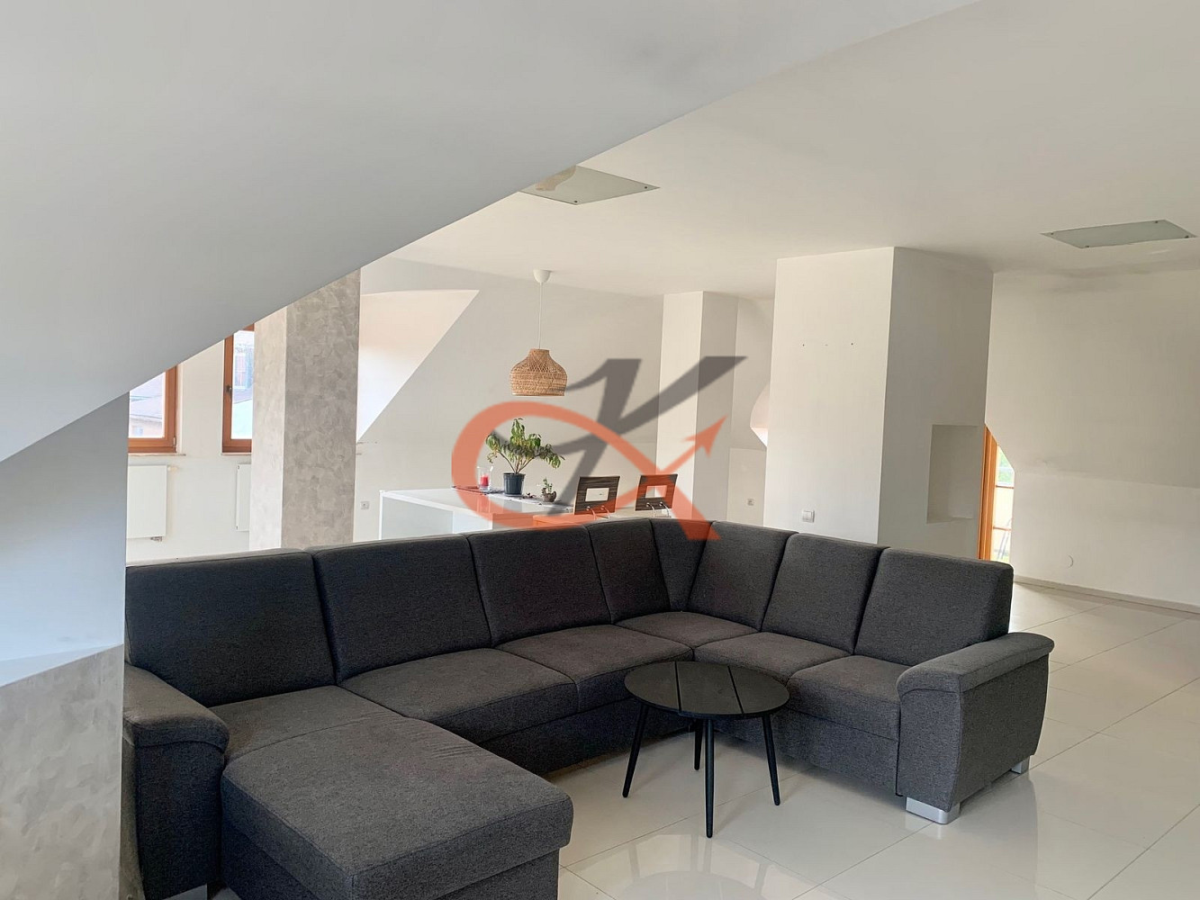 Pronájem bytu 3+1 176 m² – fotografie 3