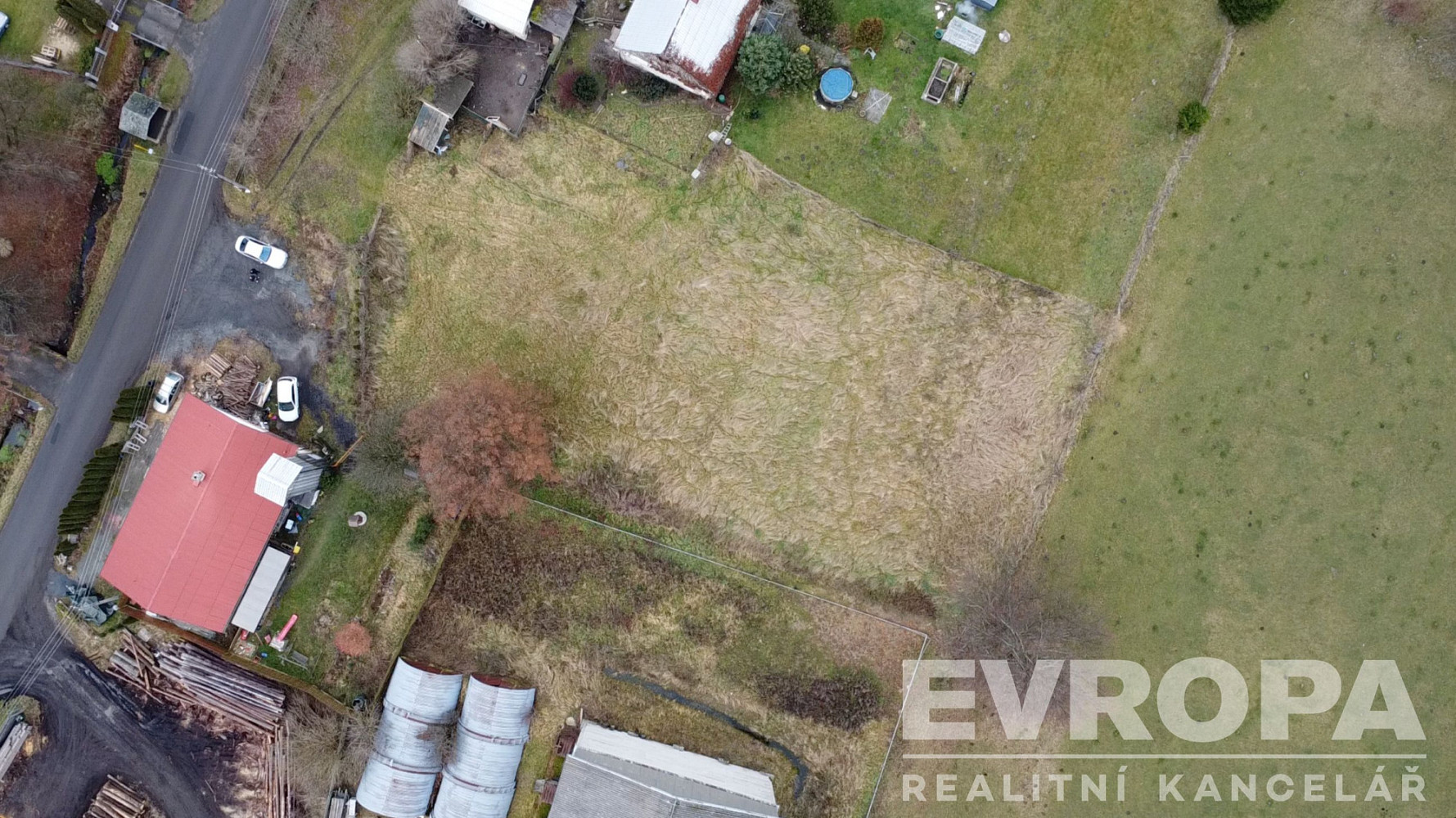 Prodej komerčního pozemku 2 020 m² – fotografie 4