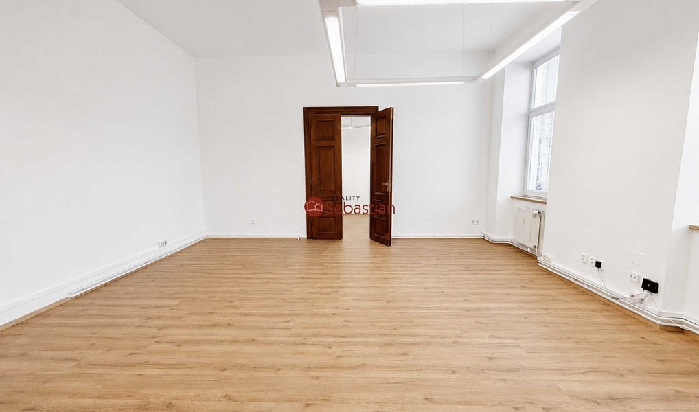 Pronájem kanceláře 182 m², Pardubice – náhled fotky 9