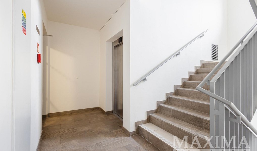 Prodej bytu 2+kk 59 m², Praha – náhled fotky 17