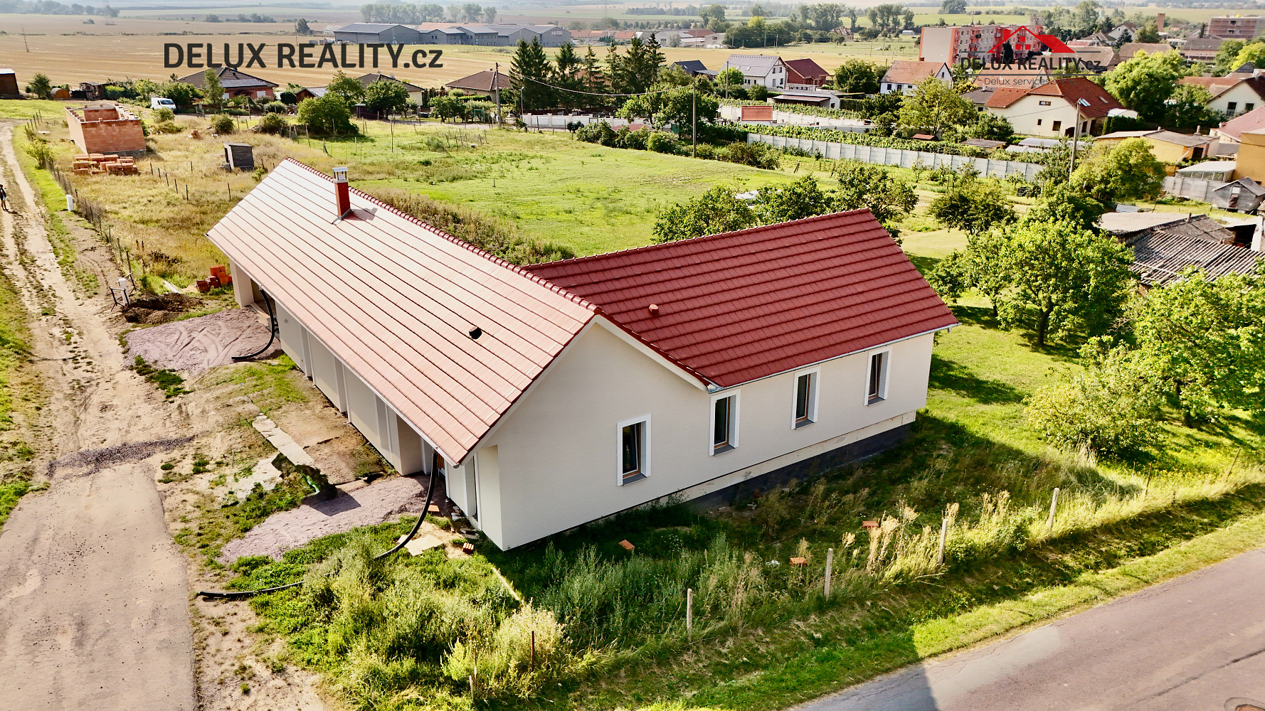 Prodej domu 214 m² s pozemkem 800 m² – fotografie 3