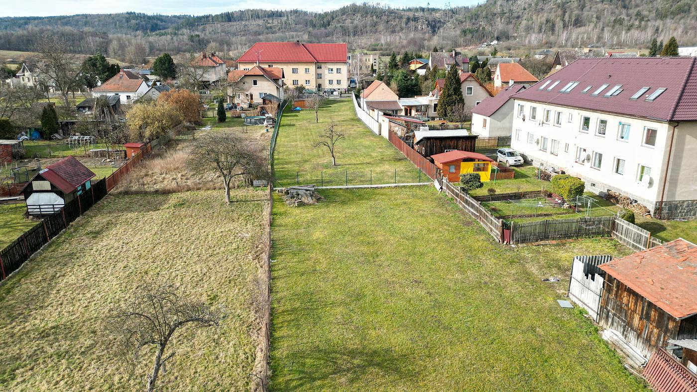 Prodej stavebního pozemku 1 542 m² – fotografie 2
