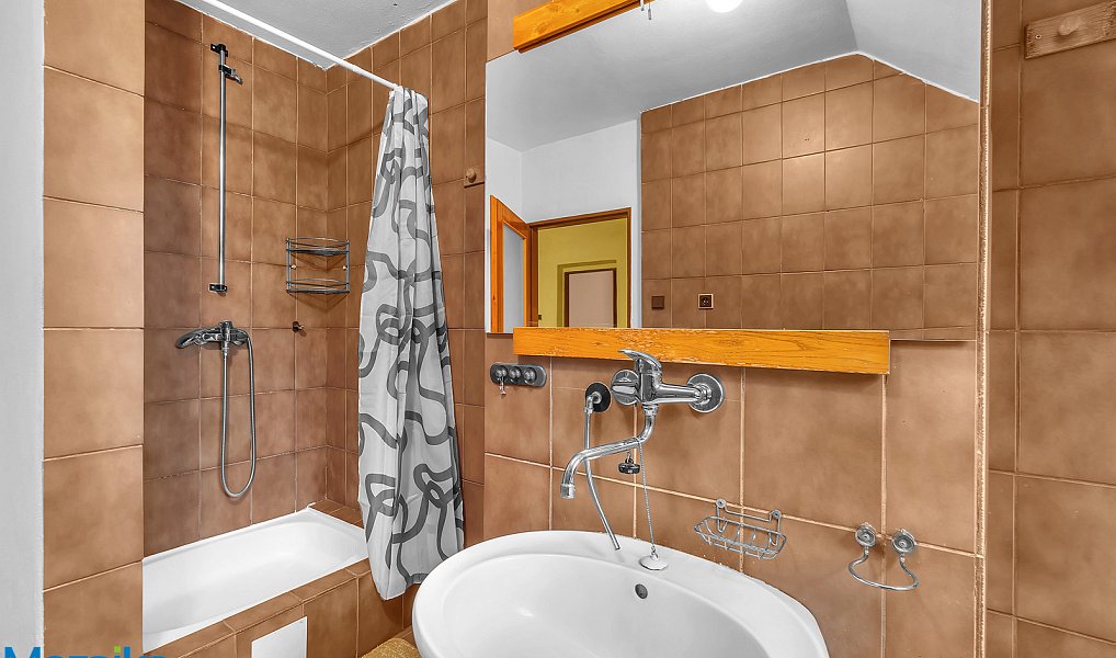 Prodej domu 322 m² s pozemkem 1 175 m², Letohrad – náhled fotky 24