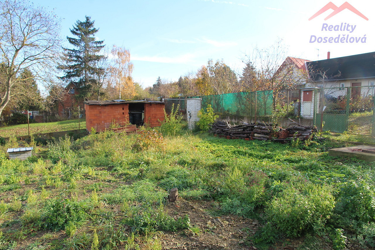 Prodej stavebního pozemku 433 m² – pohled 5