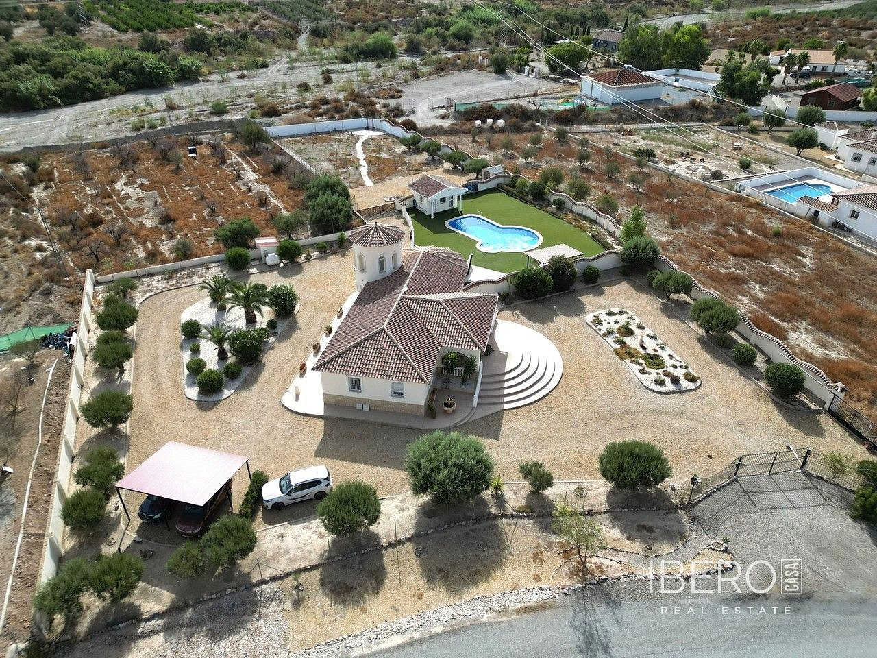 Prodej domu 207 m² s pozemkem 4 761 m²