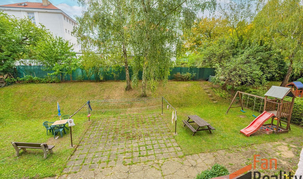 Prodej bytu 3+1 92 m², Praha – náhled fotky 26