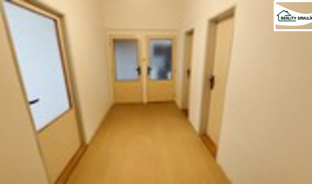Pronájem bytu 3+1 133 m², Cheb – náhled fotky 8