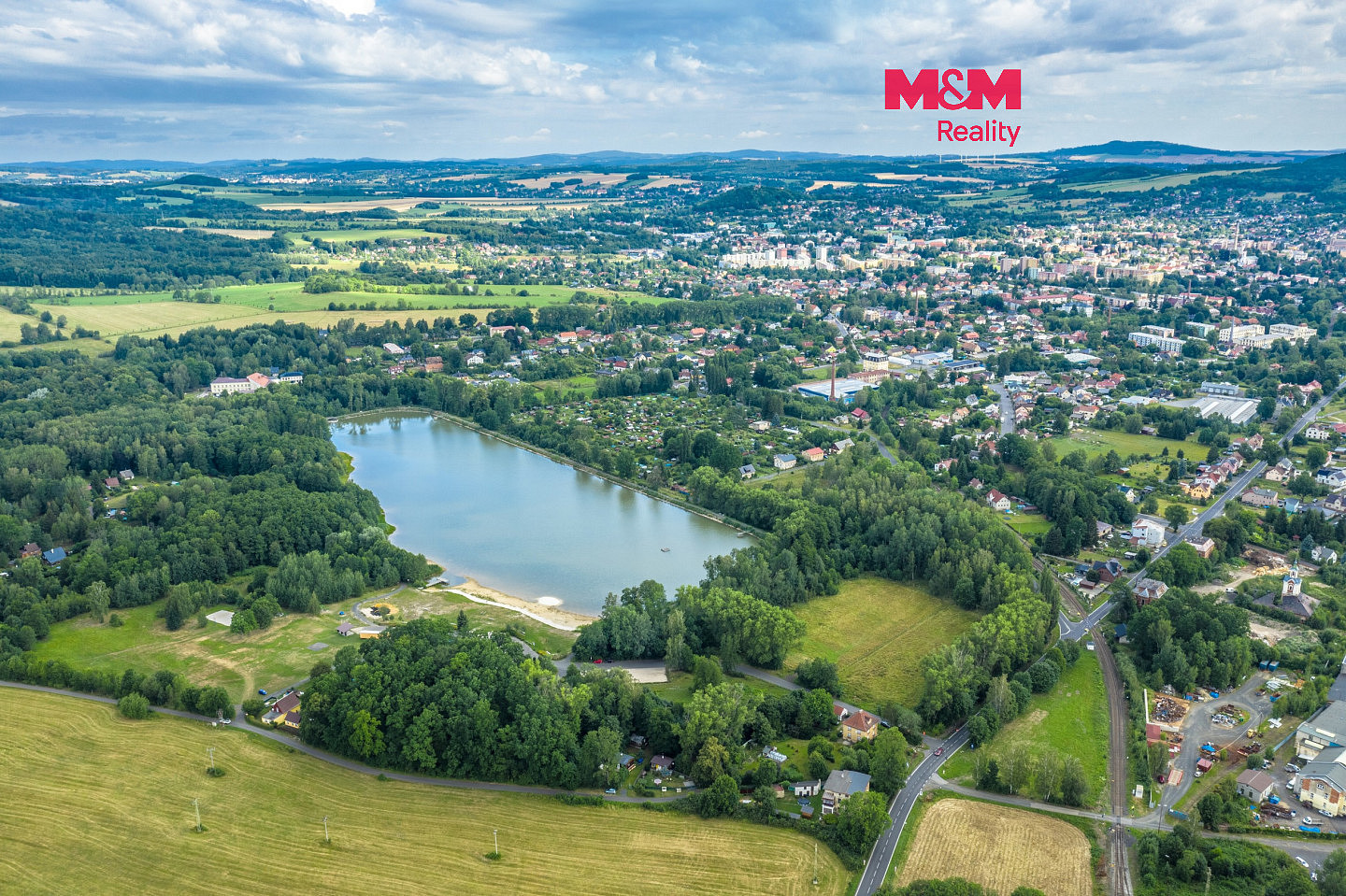 Prodej pozemku 2 552 m²
