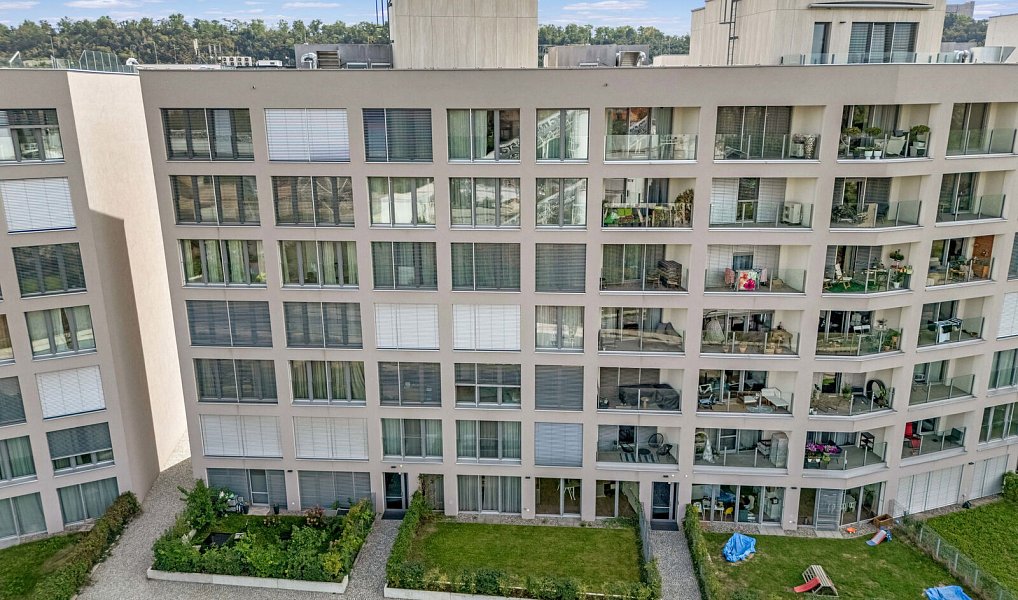 Prodej bytu 2+kk 66 m², Praha – náhled fotky 2
