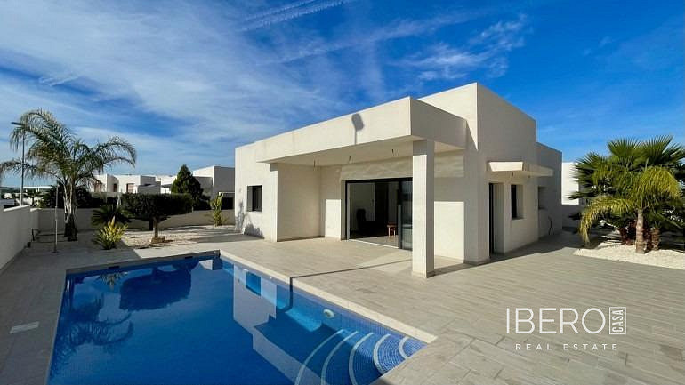 Prodej domu 100 m² s pozemkem 370 m²