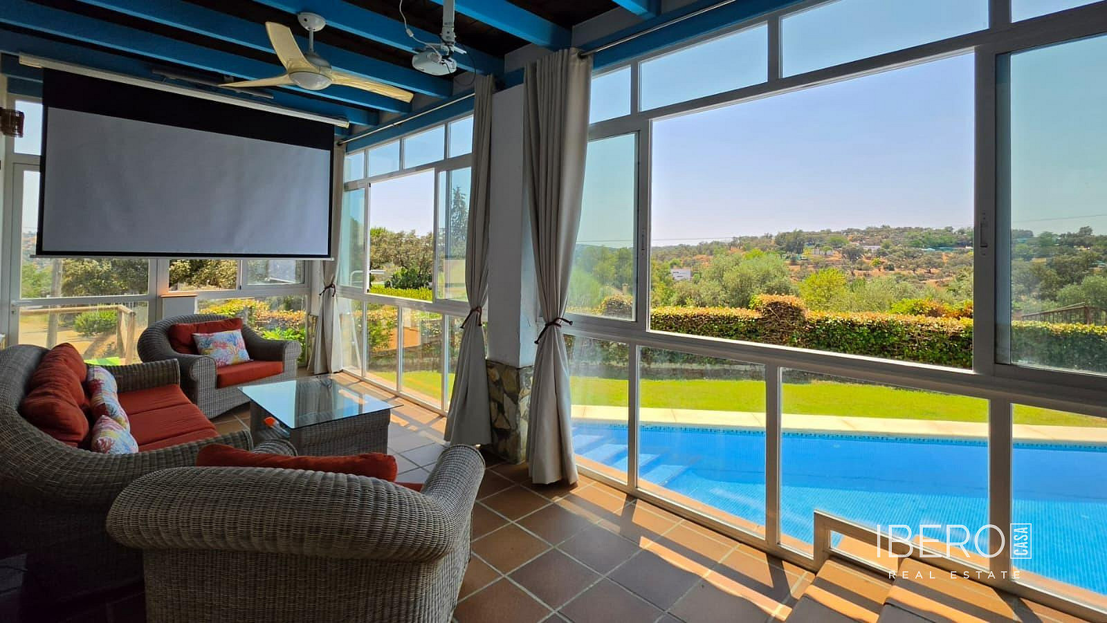 Prodej domu 816 m² s pozemkem 616 m²