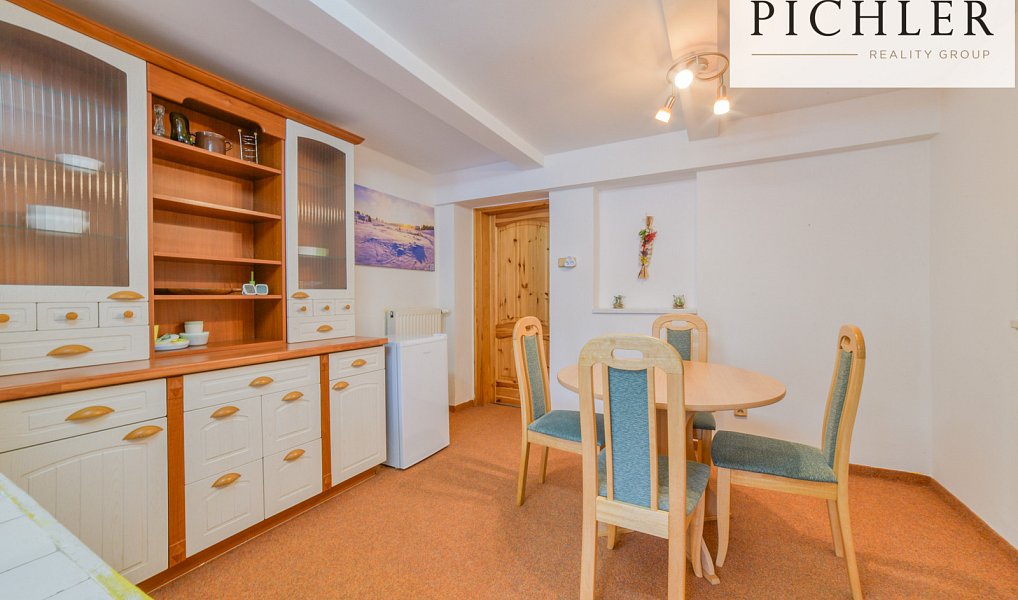 Prodej domu 341 m² s pozemkem 424 m², Stříbrná – náhled fotky 19