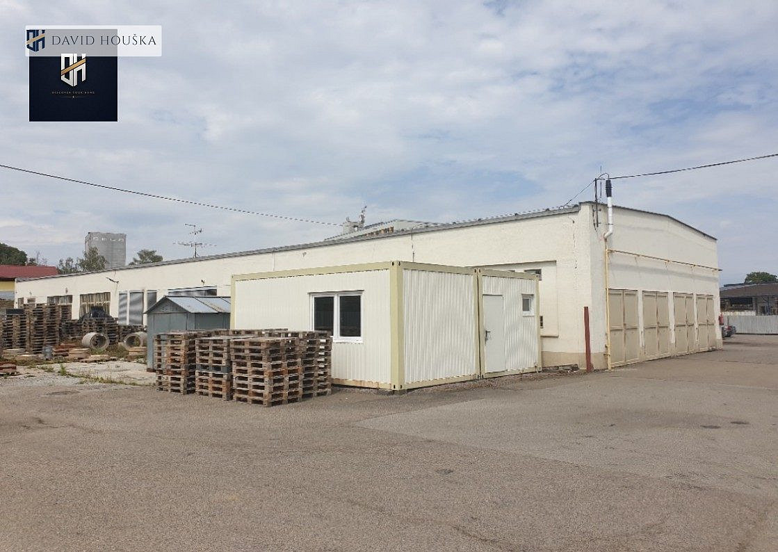 Pronájem komerčního objektu (jiného typu) 322 m² – fotografie 4