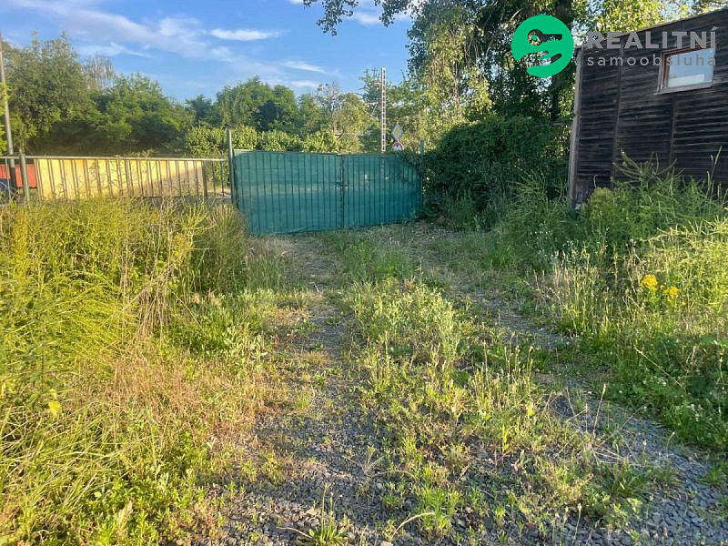 Prodej komerčního pozemku 1 700 m² – fotografie 4