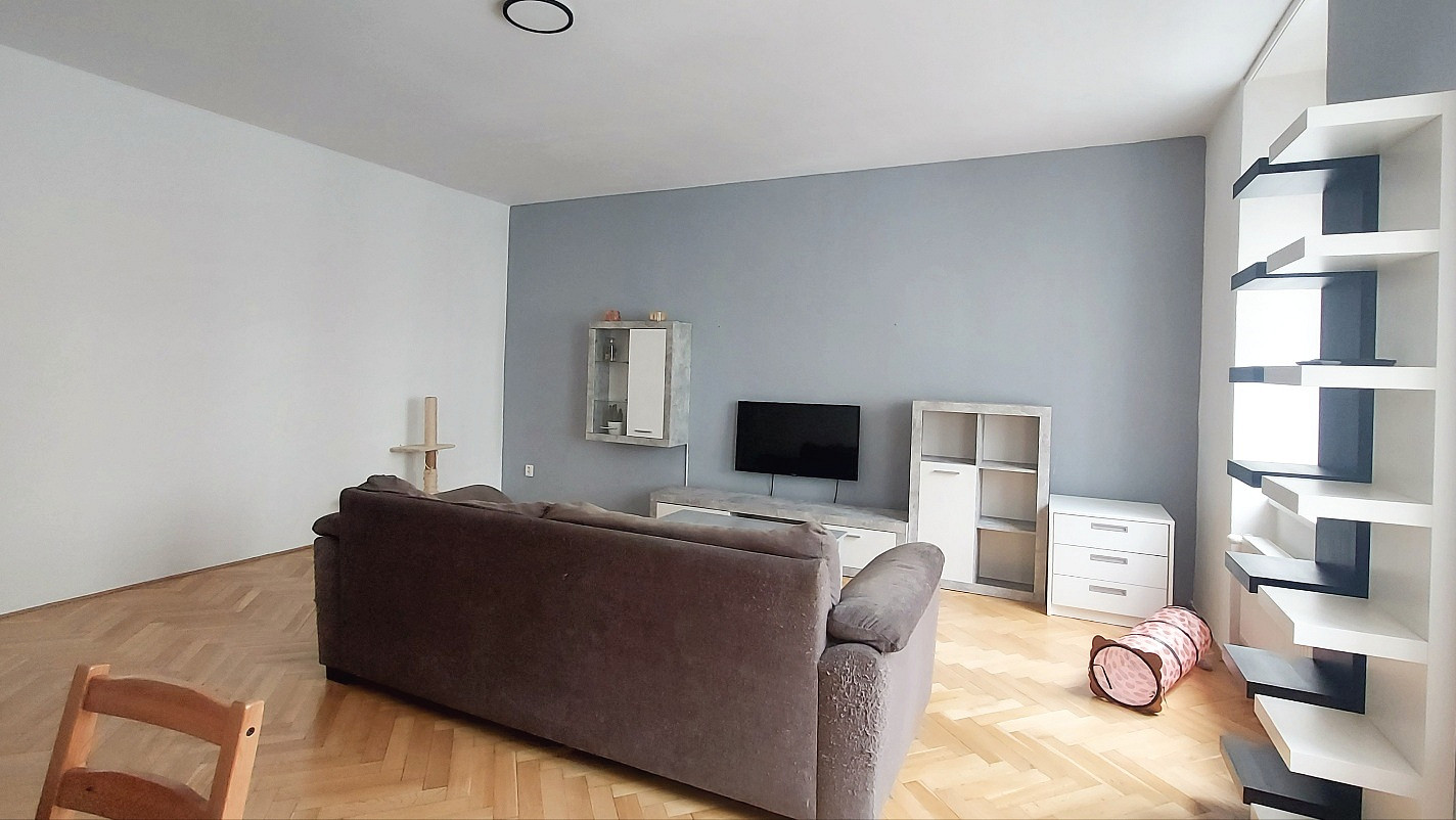 Pronájem bytu 2+1 74 m² - Widok 6