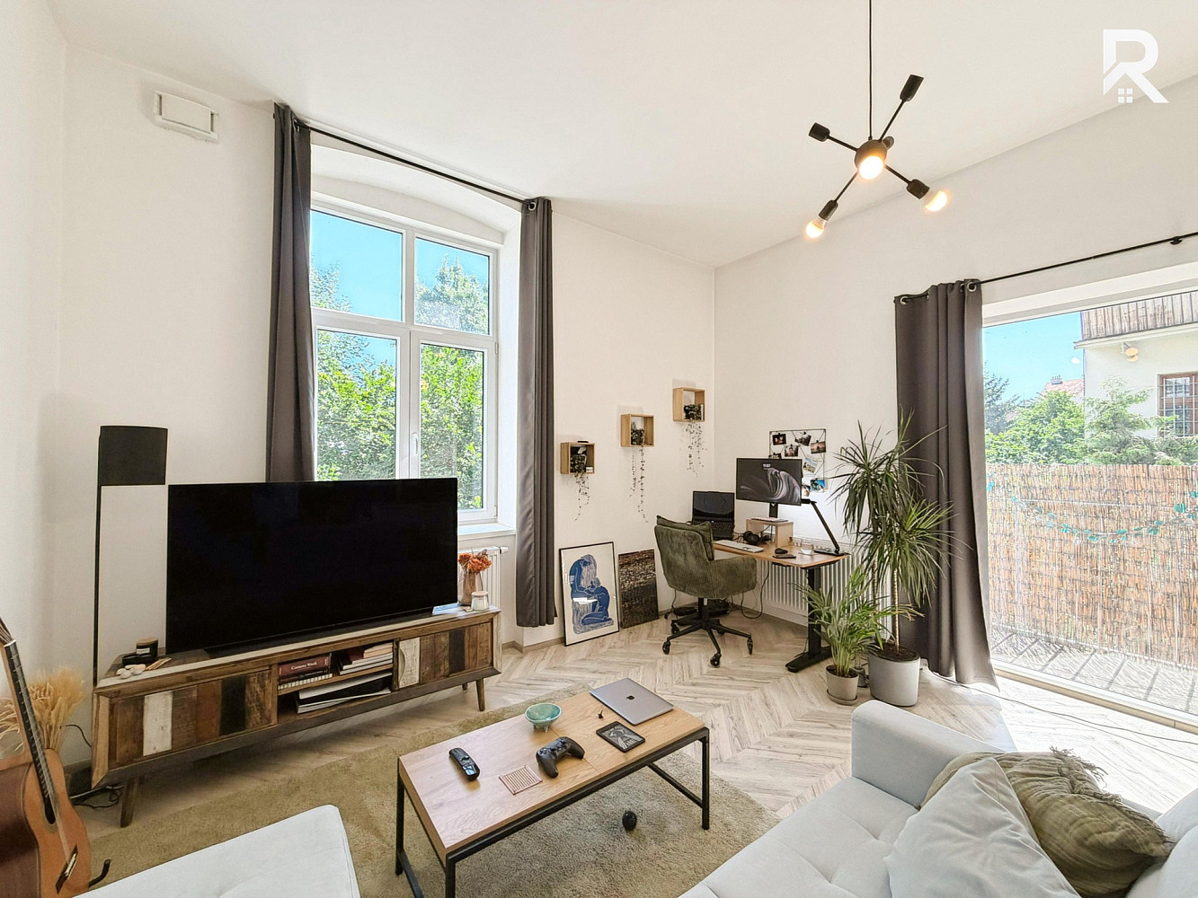 Pronájem bytu 1+kk 37 m² — photo 2