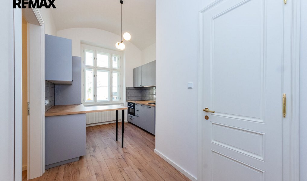 Pronájem bytu 2+kk 34 m², Praha – náhled fotky 5