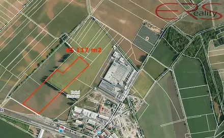 Prodej pole 45 243 m², Velim, okres Kolín