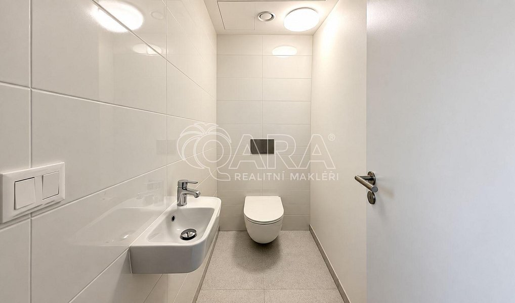Pronájem bytu 3+kk 94 m², Praha – náhled fotky 16