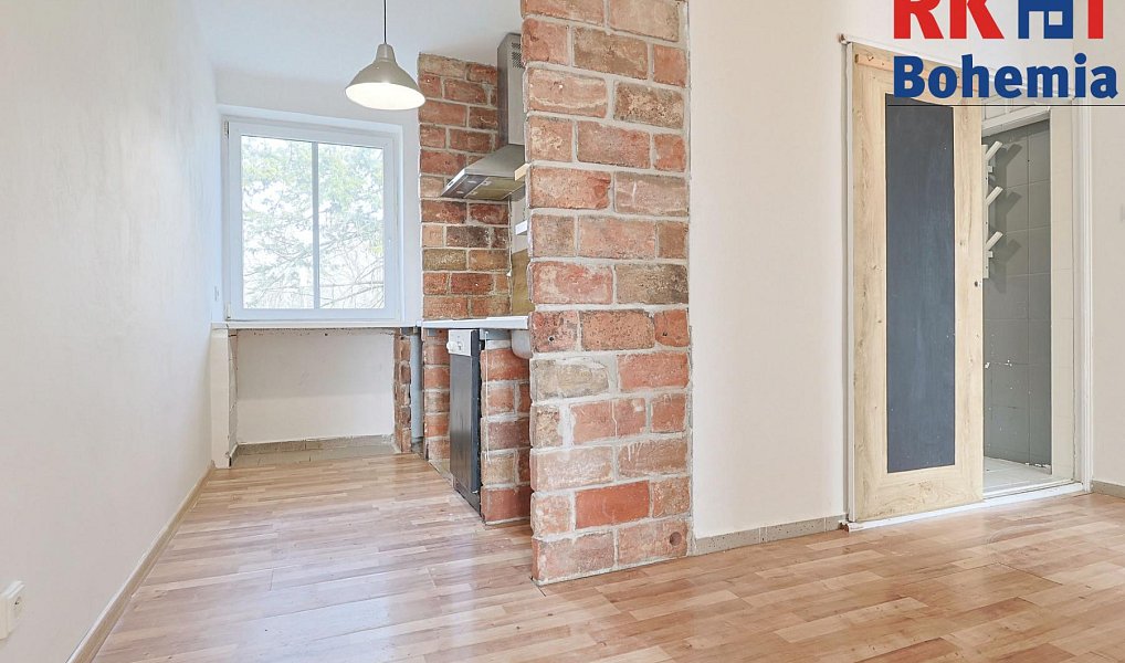 Prodej bytu 3+1 79 m², Pátek – náhled fotky 2