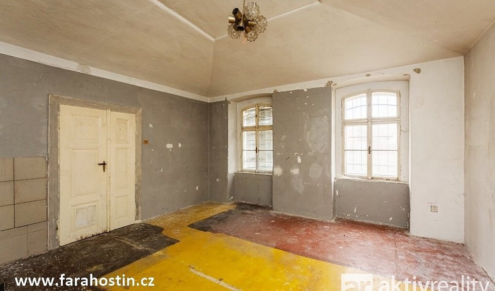 Prodej ubytovacího objektu 420 m², Hostín u Vojkovic – náhled fotky 13