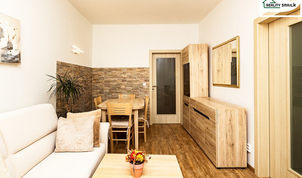 Prodej bytu 3+1 63 m², Cheb – náhled fotky 4