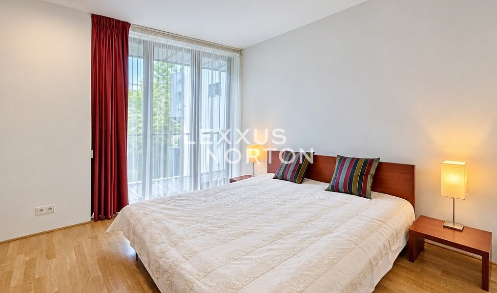 Pronájem bytu 2+kk 60 m², Praha – náhled fotky 3