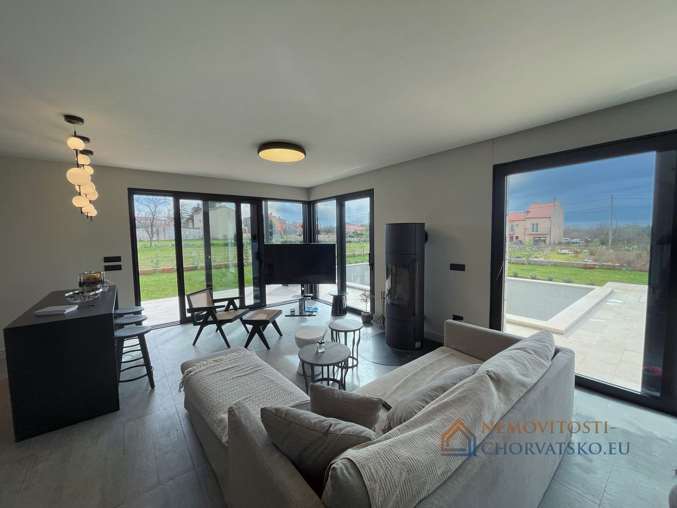 Prodej domu 211 m² s pozemkem 513 m² - Widok 4