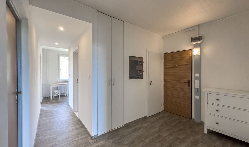 Pronájem bytu 3+1 76 m², Chomutov – náhled fotky 19