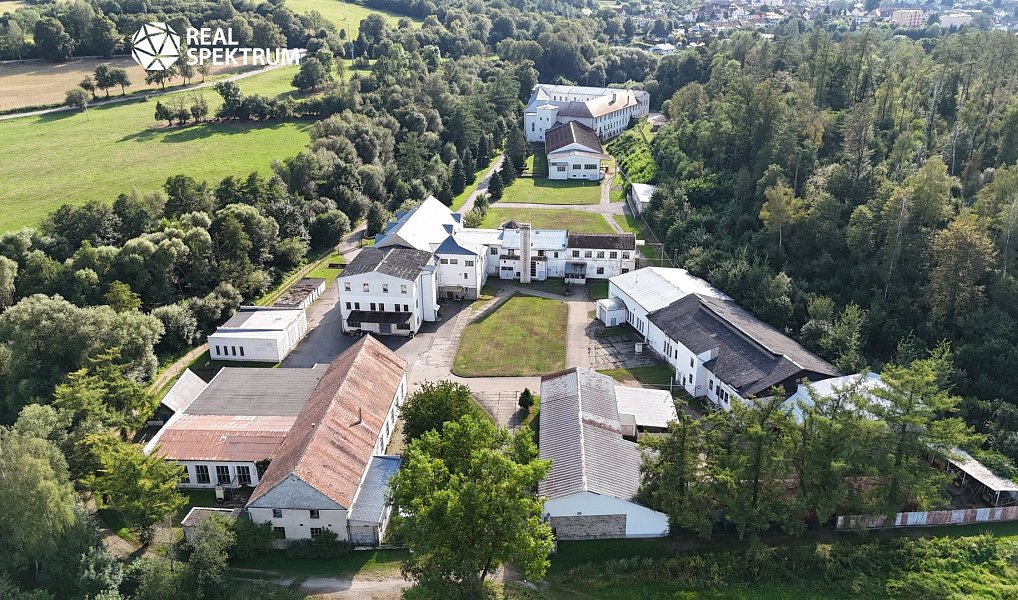 Prodej výrobních prostor 10 000 m², Batelov – náhled fotky 7