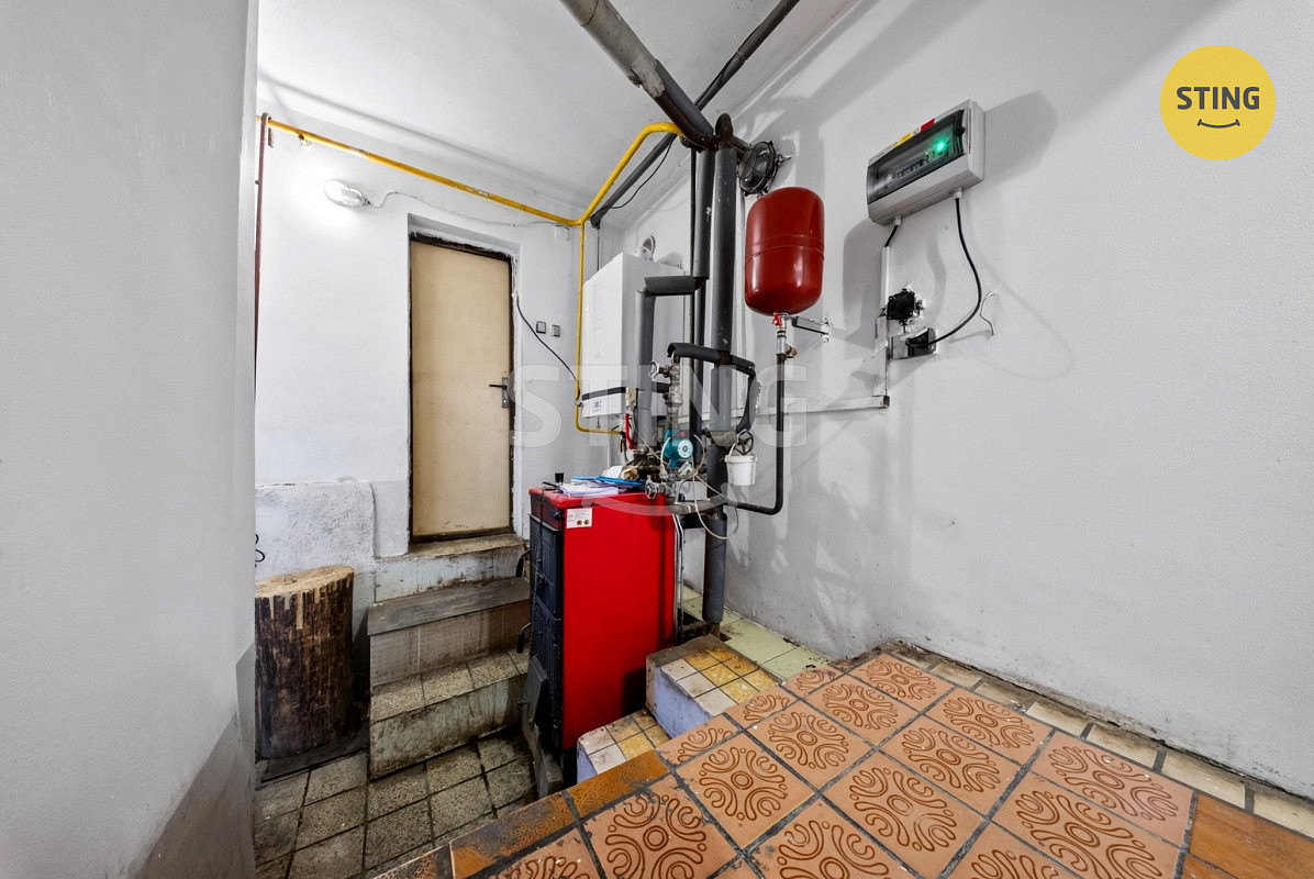 Prodej domu 220 m² s pozemkem 689 m² – fotografie 5