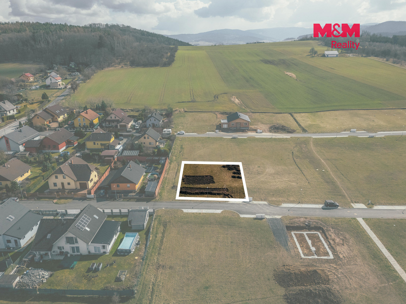 Prodej domu 225 m² s pozemkem 790 m² – fotografie 2