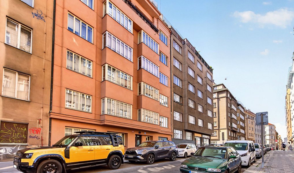 Prodej bytu 3+1 96 m², Praha – náhled fotky 52