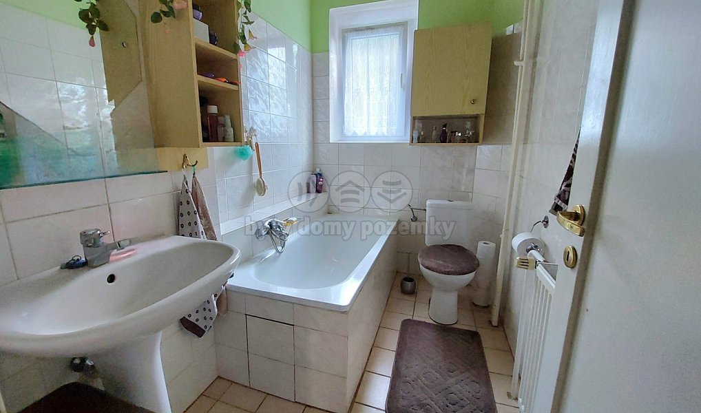 Prodej domu 270 m² s pozemkem 439 m², Aš – náhled fotky 21