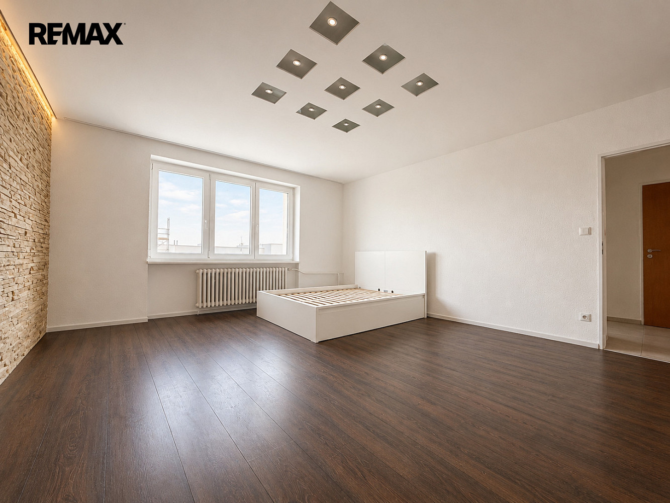 Pronájem bytu 3+1 74 m² — photo 4